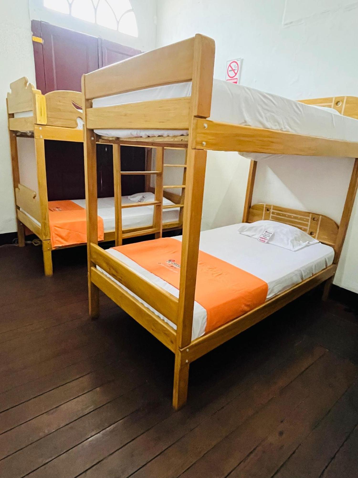 A&T Amazon Backpacker'S Bed & Breakfast Iquitos Ngoại thất bức ảnh